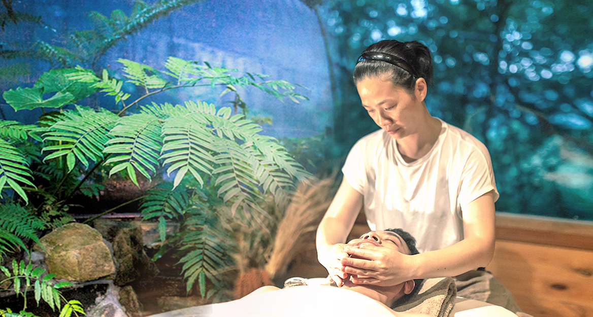 不用進口精油，吳秀娟用台灣土地的能量創作山與海的SPA
