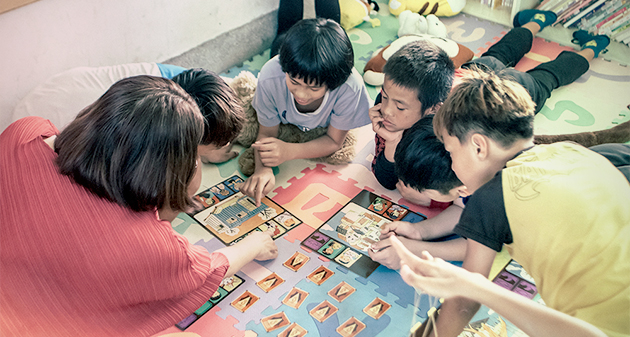 洪菊吟用桌遊教小孩：不是別人奇怪，是我們對家庭的想像太簡單