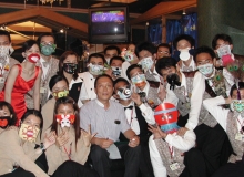 挺防疫照顧假，神采飛揚 KTV 抗疫 Together