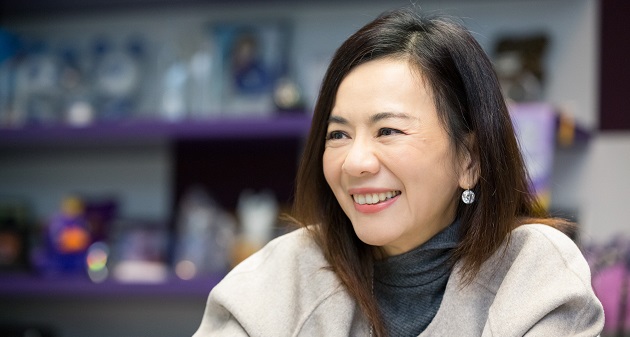 走過甜美與苦澀，鄒開蓮：勇敢是儘管害怕，還是願意一試