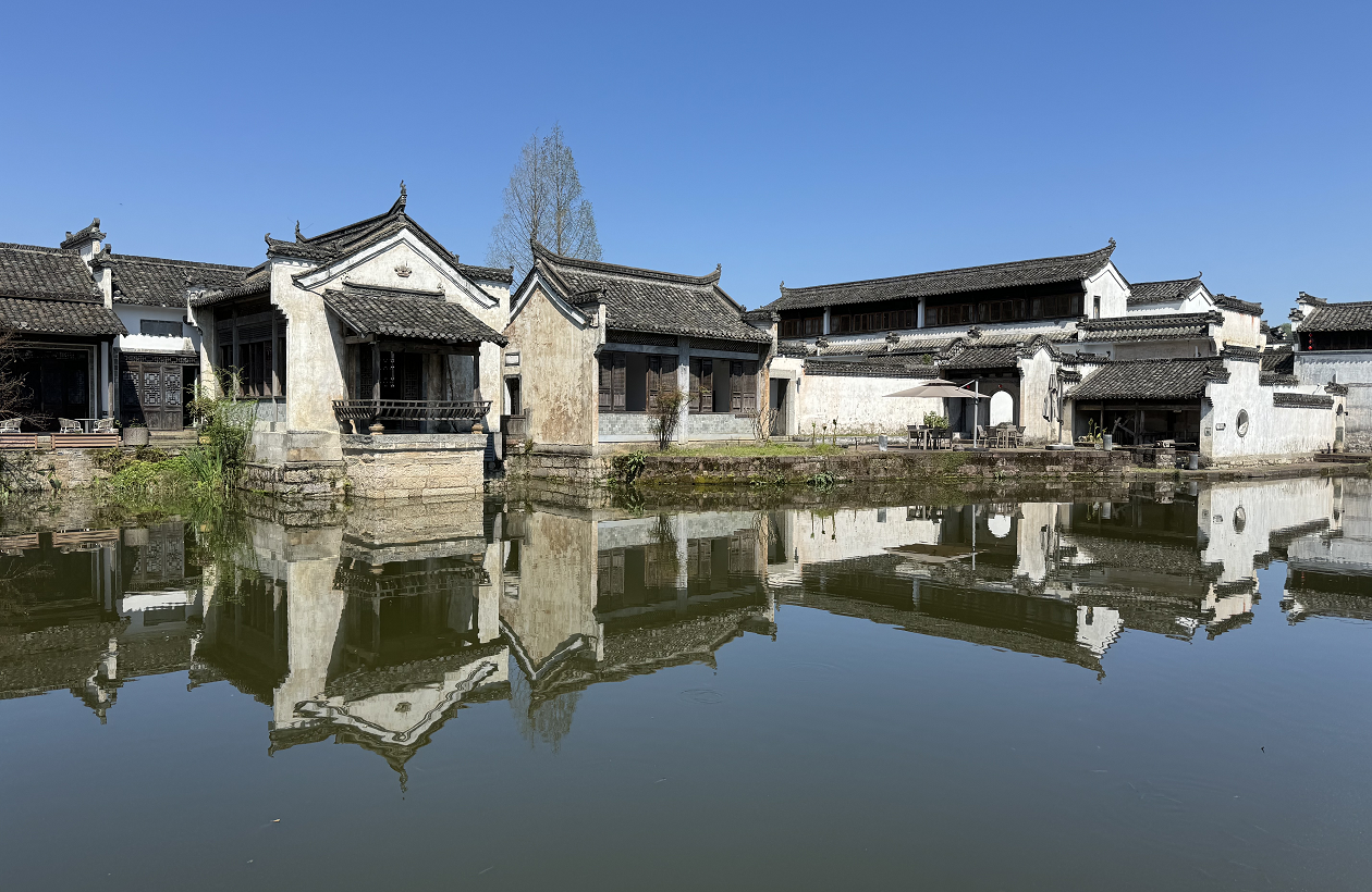 浴火鳳凰，呈坎古城