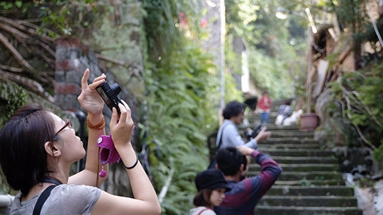 Solo Singer　老旅社晶亮照北投